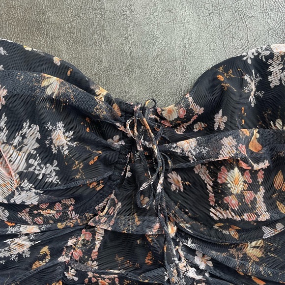 NWT Victoria Secret Corset - Picture 2 of 5